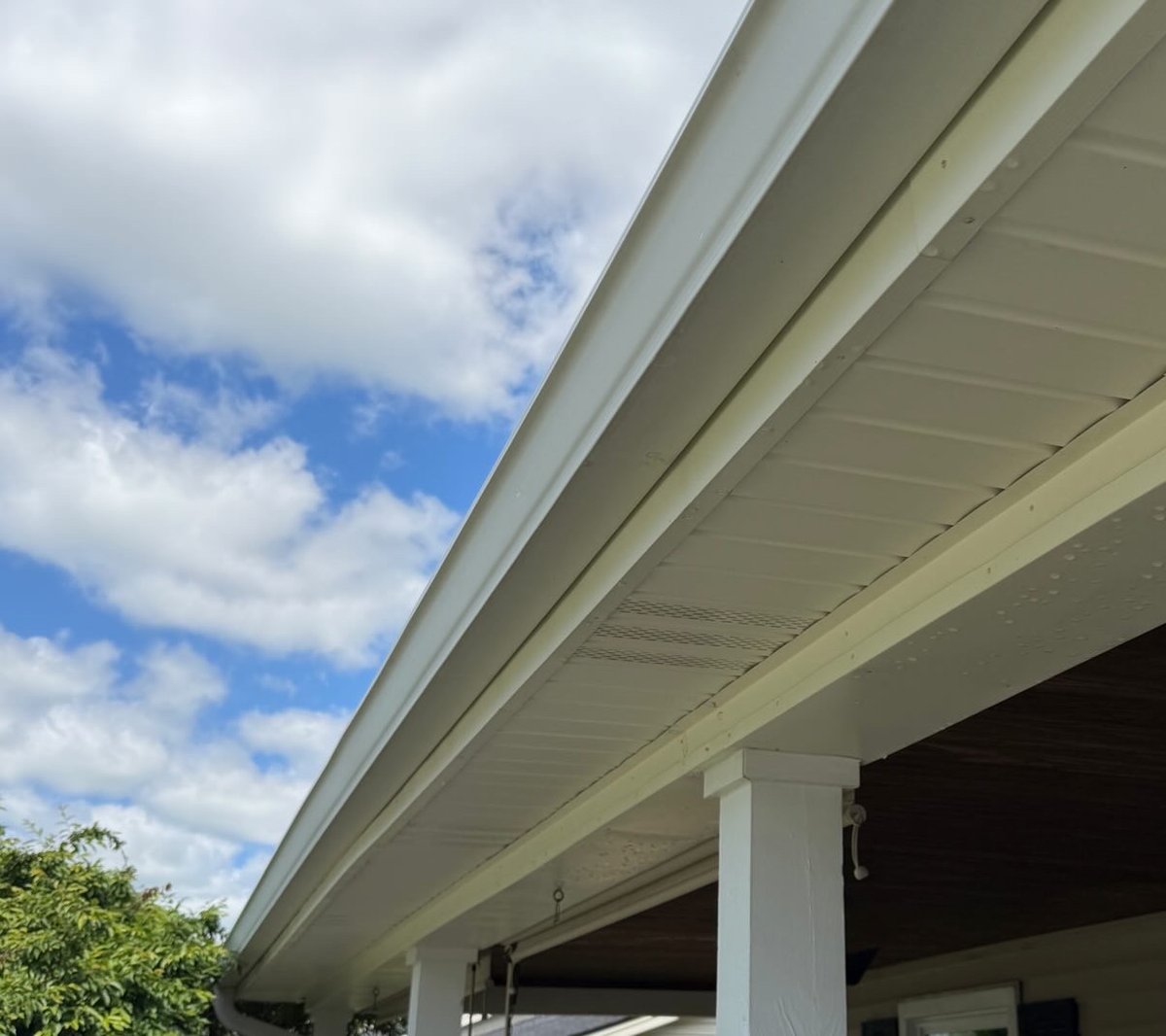 Soffit and gutter cleaned by Mean and Clean Pressure Washing